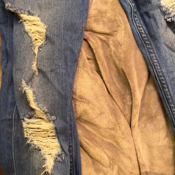 Hollister co. Distressed Low Rise Jean Legging (Size 0R) - Picture 6 of 9